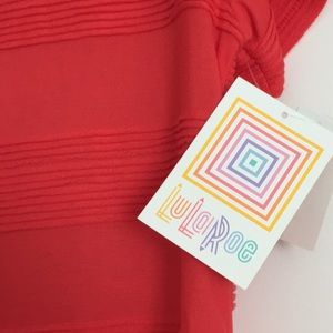 Coral colored LulaRoe classic tee Size Medium
